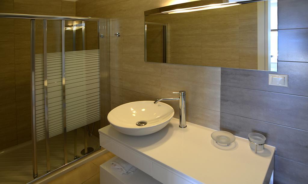 Simon Studios And Apartments Szitía Kültér fotó