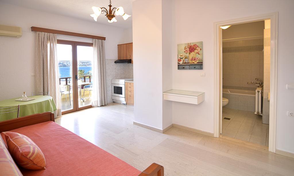 Simon Studios And Apartments Szitía Kültér fotó